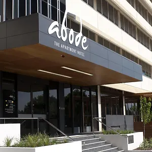 Abode Woden Апарт-отель